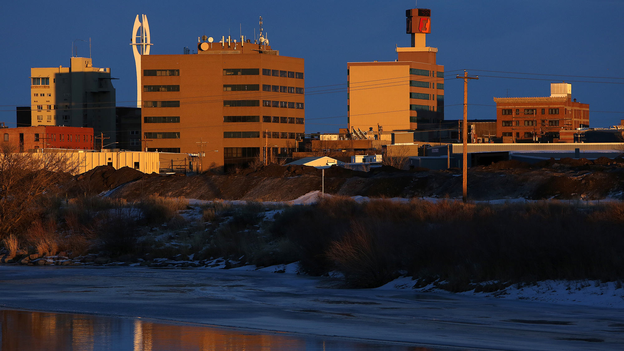 ‘Shots fired’ report causes 2 lockdowns, lockouts at east Casper ...